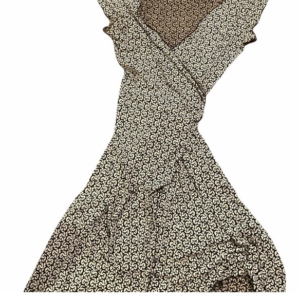 Full Wrap MIDI Dress - Picture 2 of 2